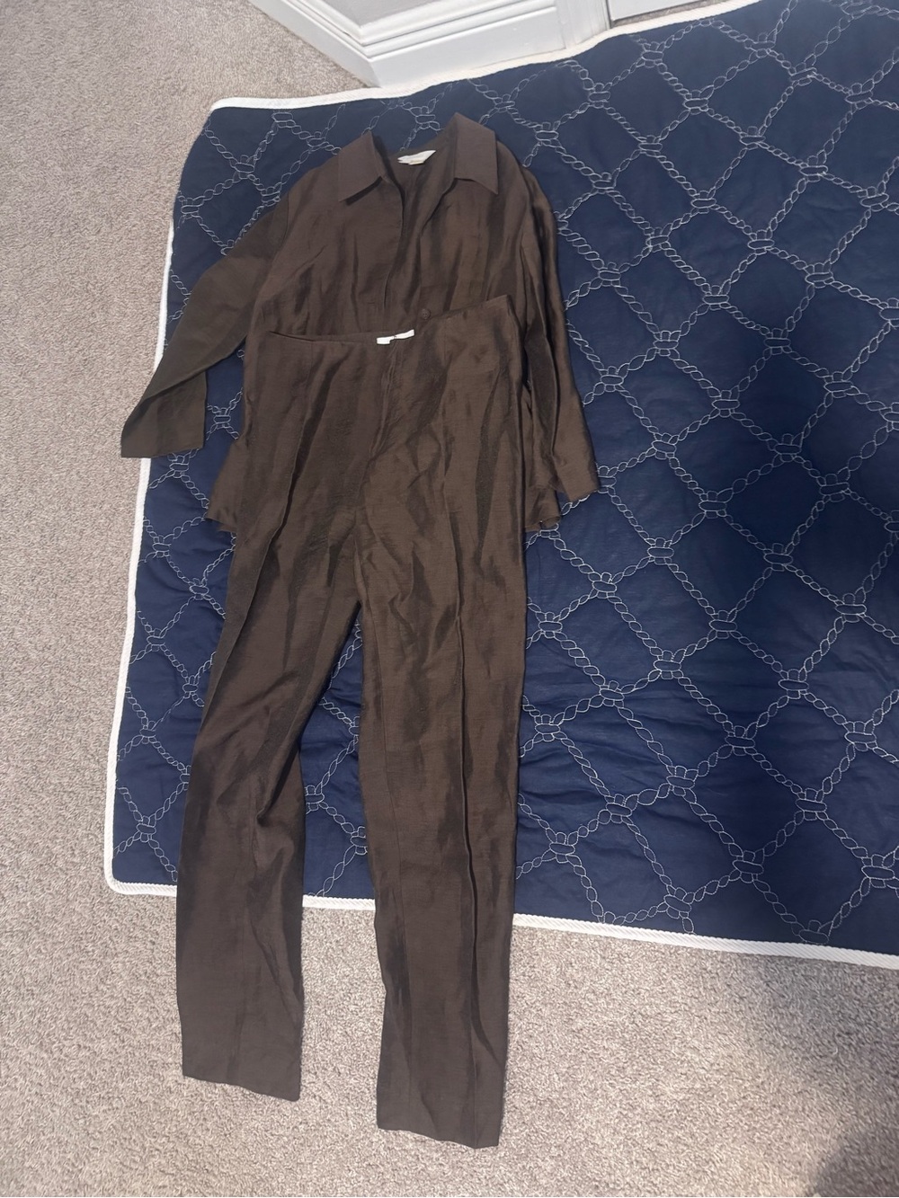 Zara Brown Women's Pantsuit Two-Piece Set